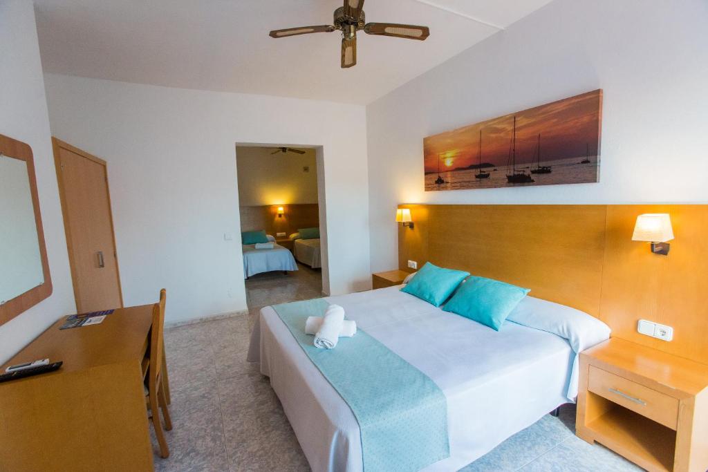 Hotel Tagomago - Pièce Quadruple Avec Balcon
