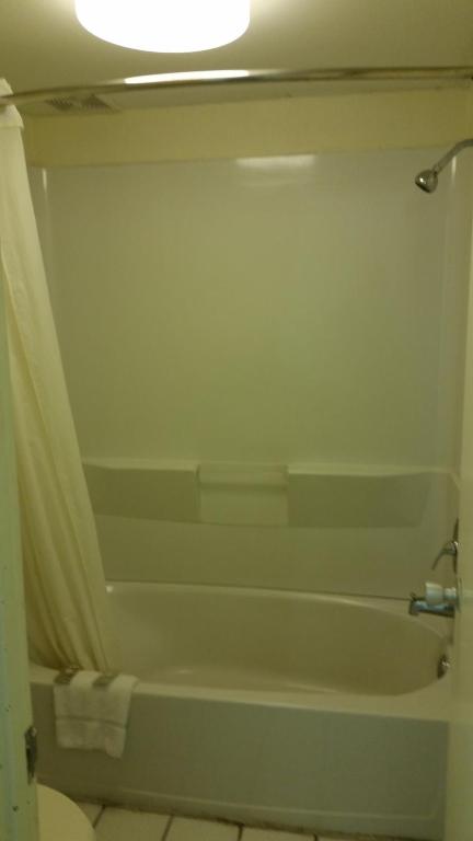 Economy Inn Dillon - King Room - Non-Smoking