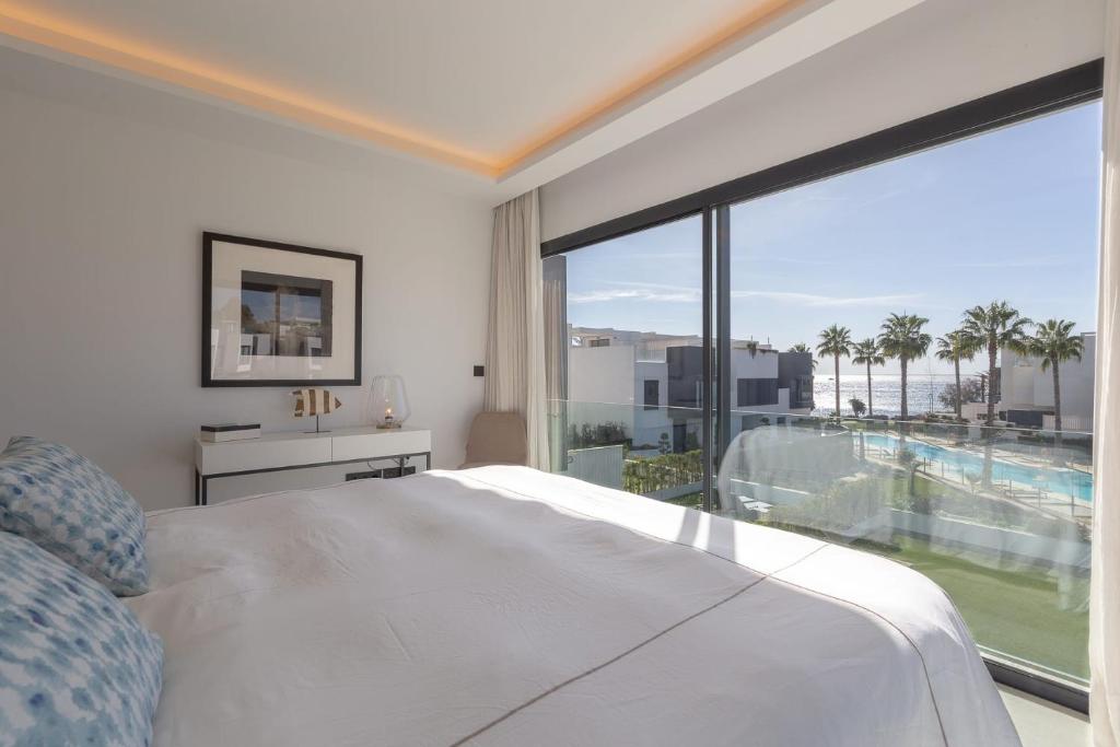 THE ISLAND 37 i Estepona – uppdaterade priser för 2023