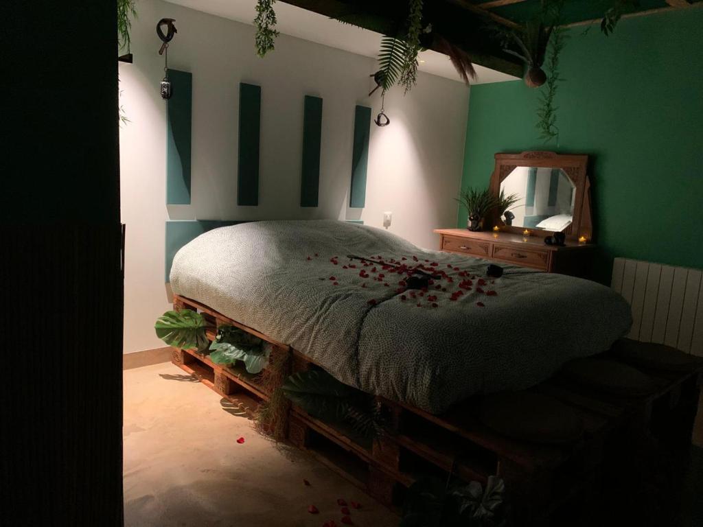 The secrets jungle loveroom – photo 5