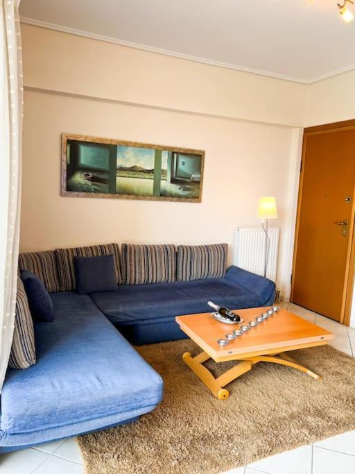 A seating area at Mare Marina View 1