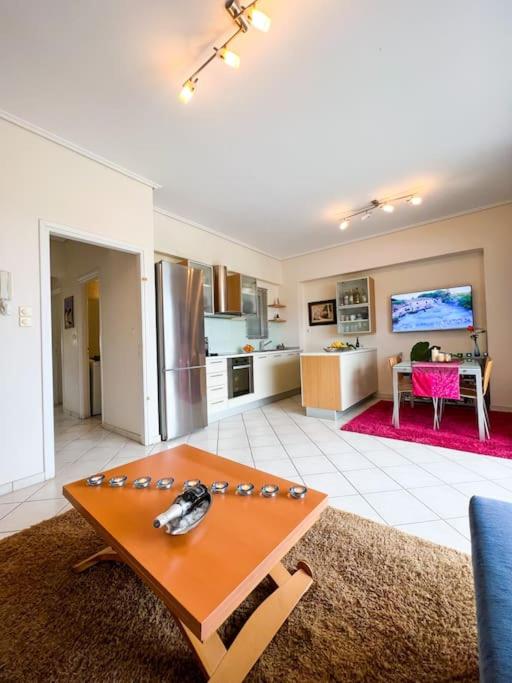 A bed or beds in a room at Mare Marina View 1