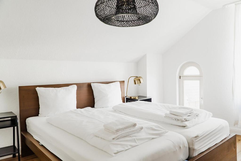 Postel nebo postele na pokoji v ubytování 360 Grad Hotel & Bar