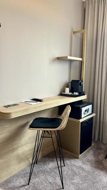 Golden Tulip Reims - Habitación Estándar 1 Cama Individual