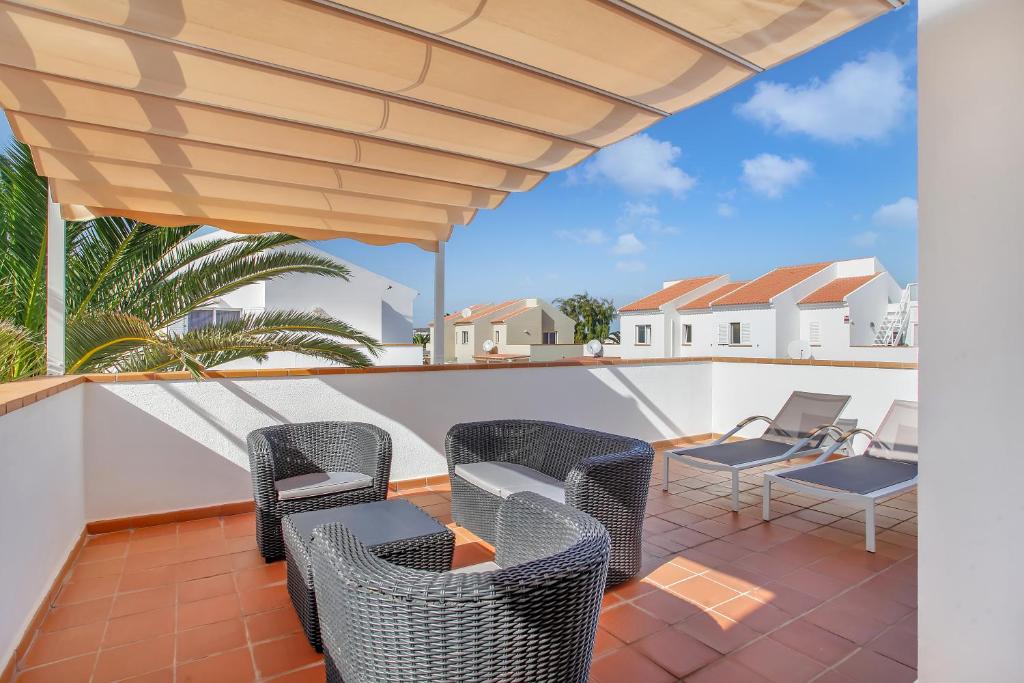 A balcony or terrace at CASA DUNAS