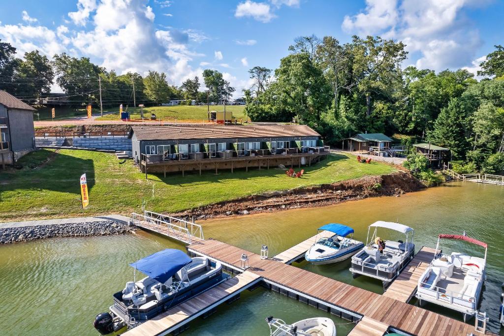 Lake It Up, Dandridge (updated prices 2024)