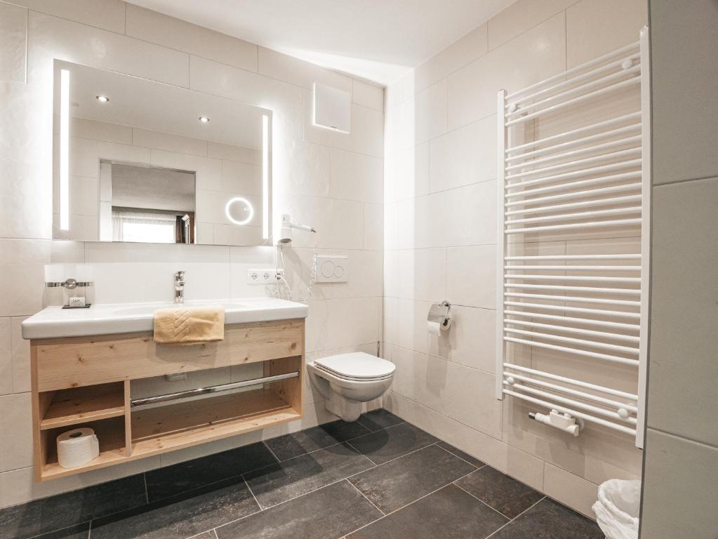 Koupelna v ubytování Hotel Mitterhof