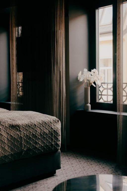 WELTWIEN Luxury Art Apartments & Free Parking - Resim 16