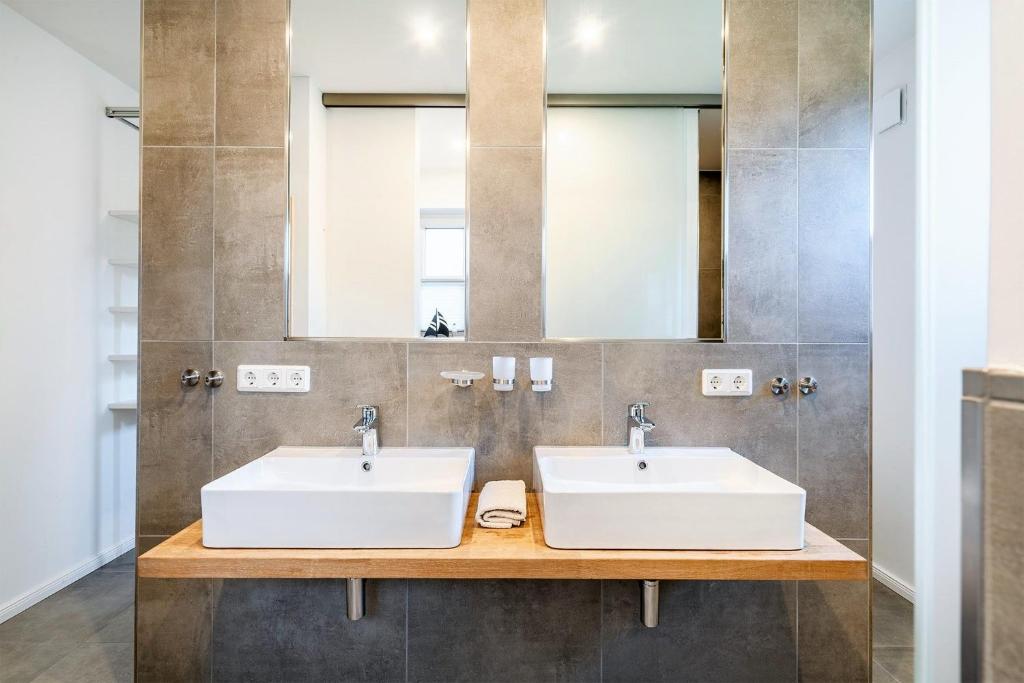 Koupelna v ubytování Ferienhaus Maira, mit Garten und Sauna
