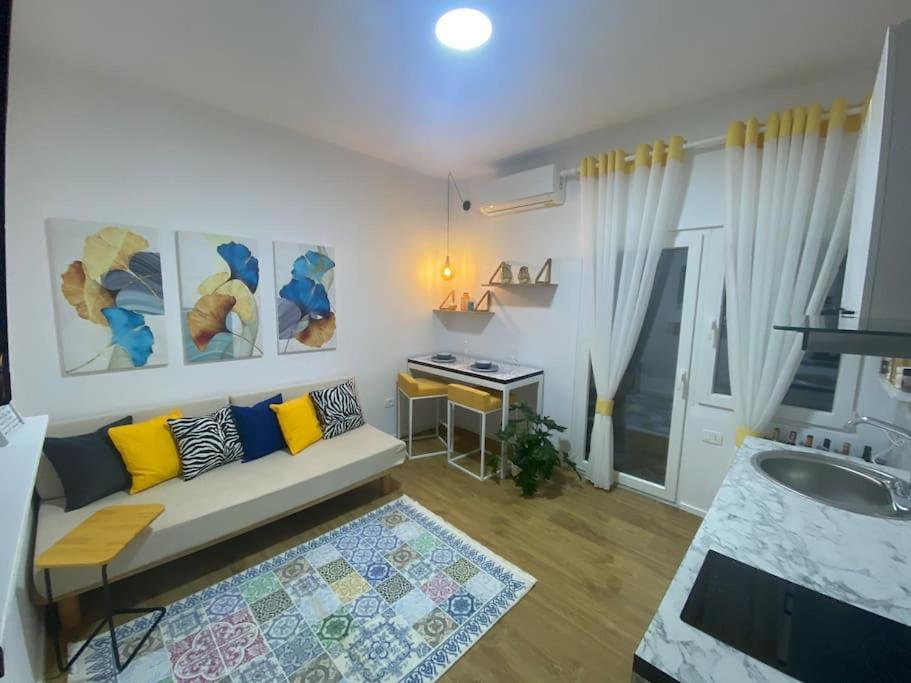 CASA ROI, Yellow apartment in the heart of Blloku - Image 9
