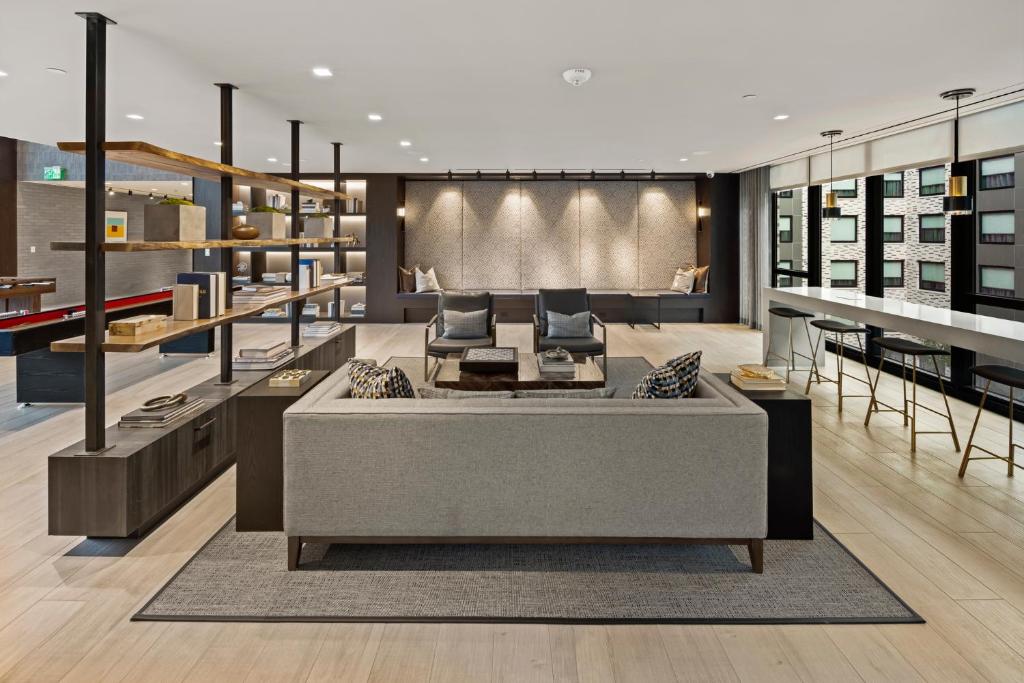 Posezení v ubytování Global Luxury Suites at Capitol Hill