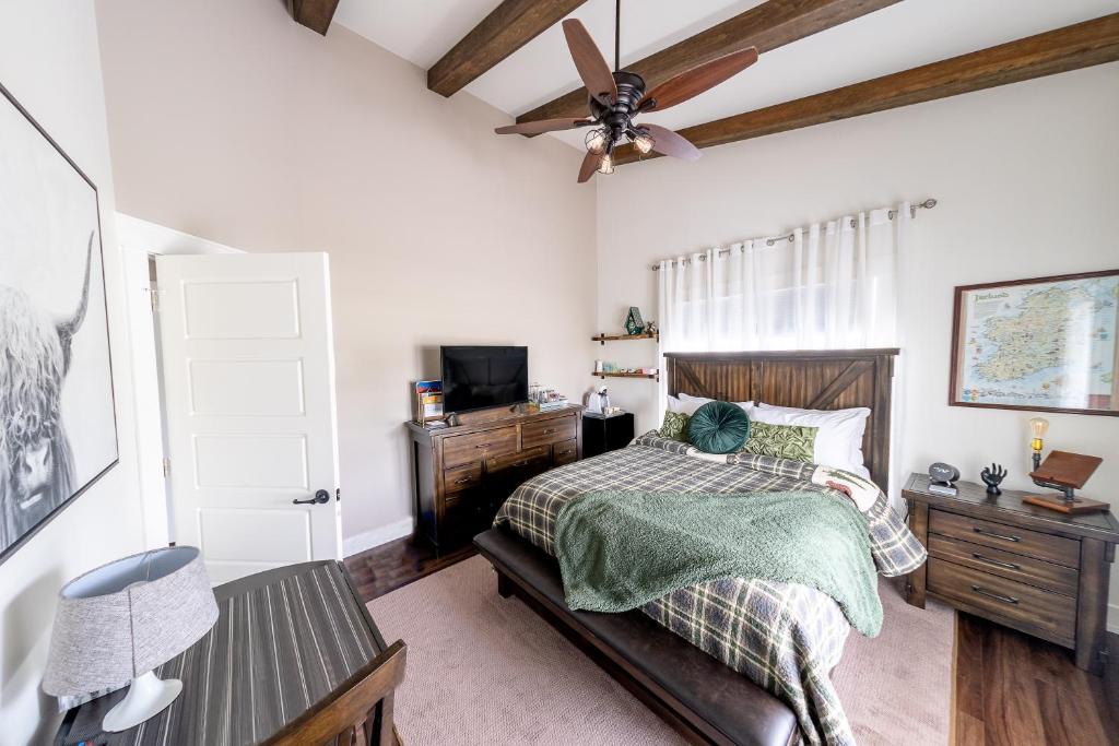 Back Home Bed and Breakfast - Housity