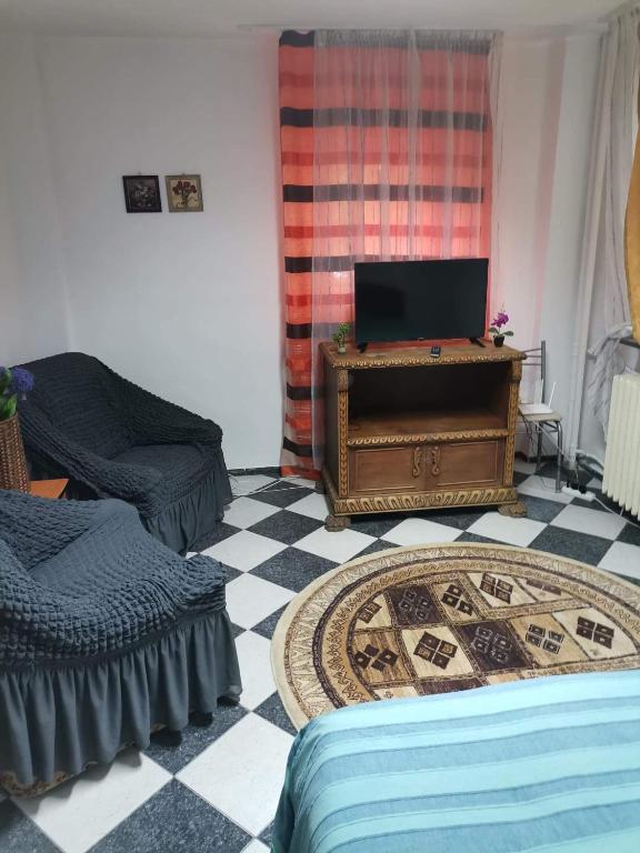 Studio Bucuresti - Two-Bedroom Apartment