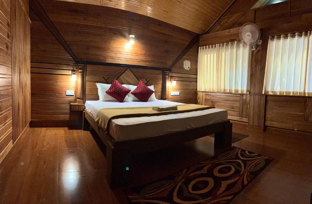 Postel nebo postele na pokoji v ubytování LAZY RETREAT