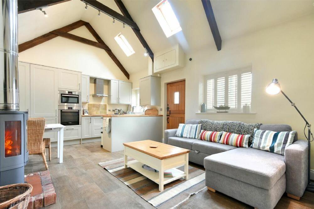 Η κουζίνα ή μικρή κουζίνα στο Martins Cottage