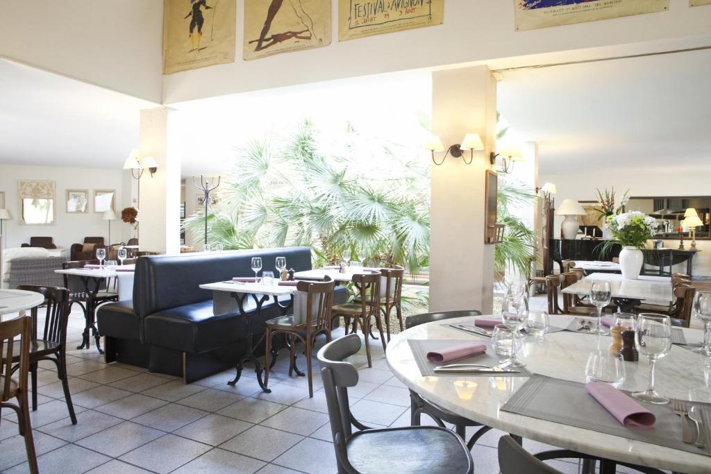 Restaurace v ubytování Golden Tulip Avignon Le Paradou