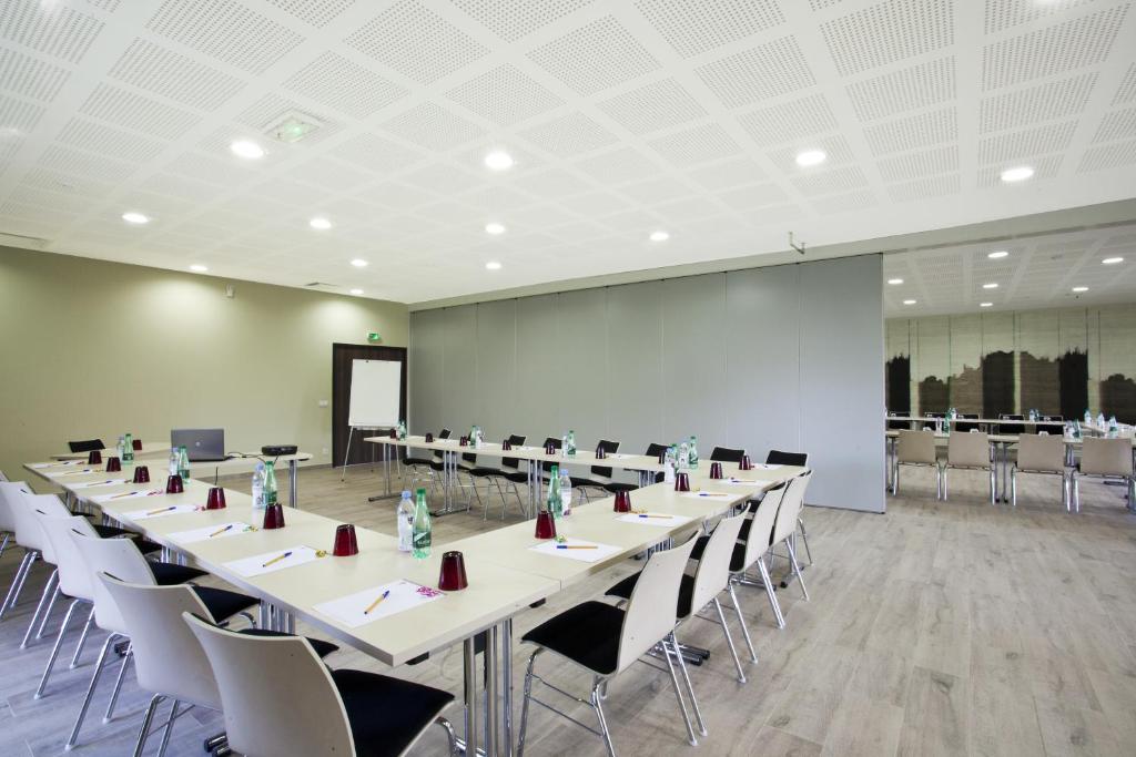 Golden Tulip Avignon Le Paradou - Resim 19