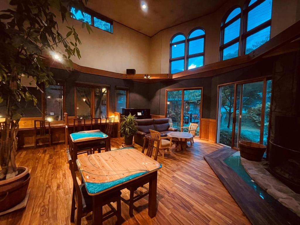 En restaurang eller annat matställe på Nikko Akarinoyado Villa Revage