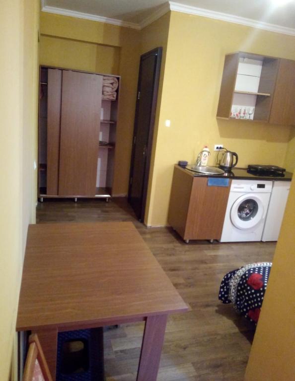 Kuchyň nebo kuchyňský kout v ubytování vake-house