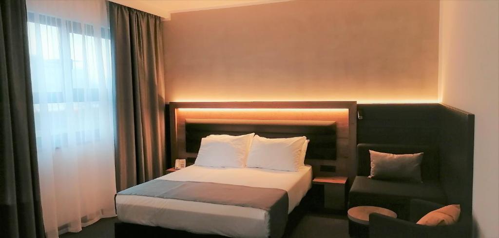 Hotel Aristos - Comfort Double Or Twin Room