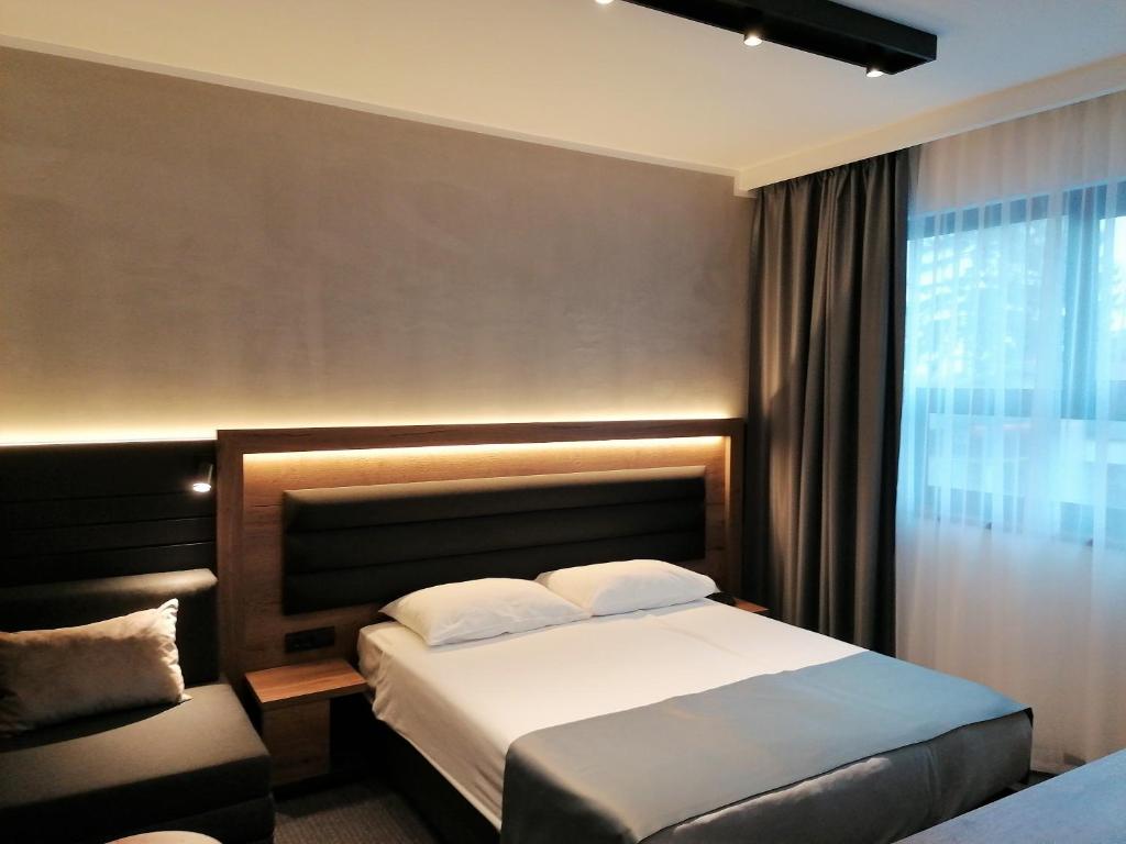 Hotel Aristos - Comfort Single Room