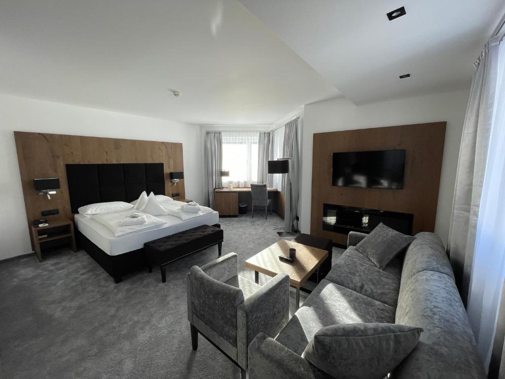 Postel nebo postele na pokoji v ubytování Hotel Aaritz