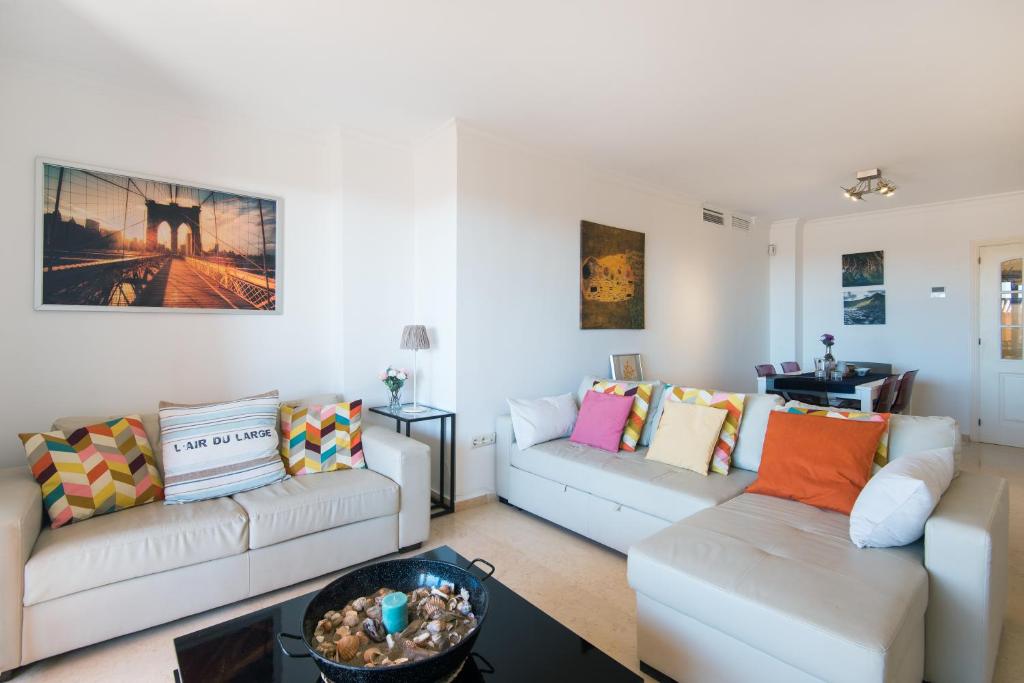 Posedenie v ubytovaní RentAndHomes Marbella Golf Elviria
