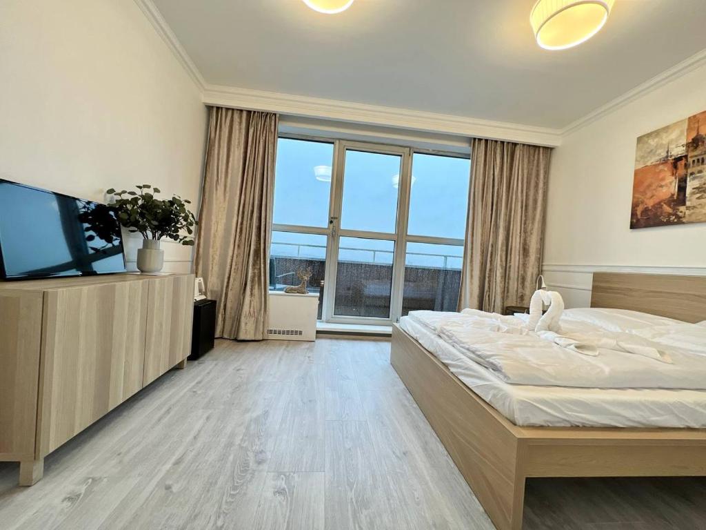 Balu Apartments - Deluxe Double Room