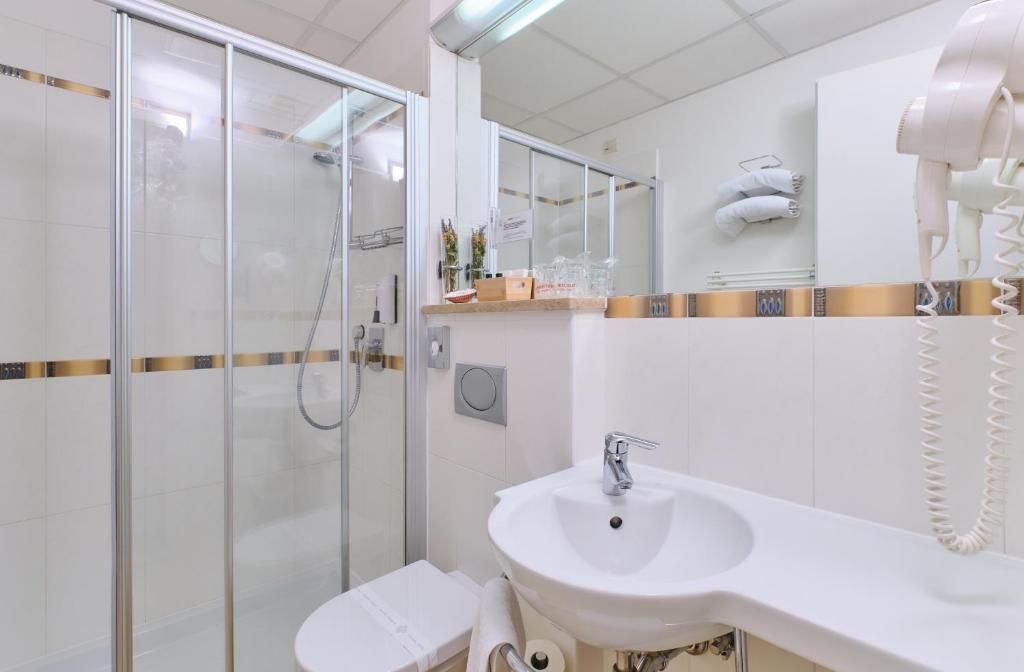Koupelna v ubytování Mare Mare Suites