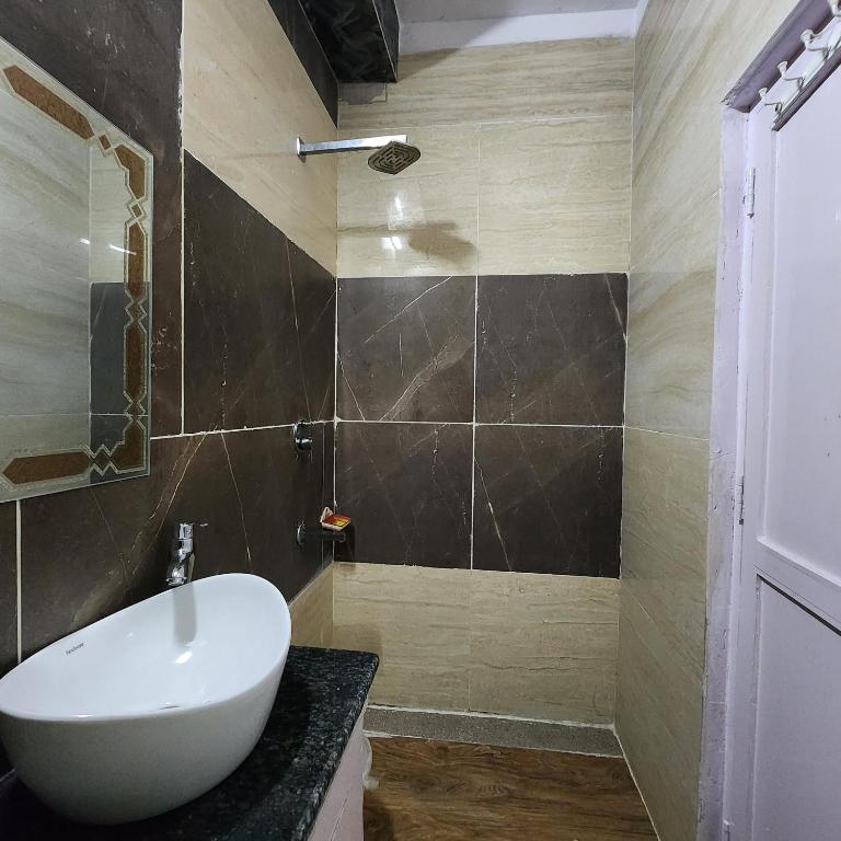 Koupelna v ubytování HOTEL ROYAL AFGHAN