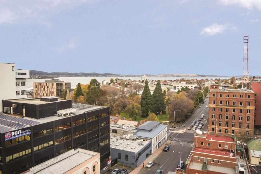 Nespecifikovaný výhled na destinaci Hobart nebo výhled na město při pohledu z hotelu