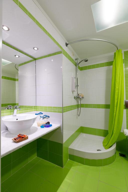 Koupelna v ubytování Sofia Hotel