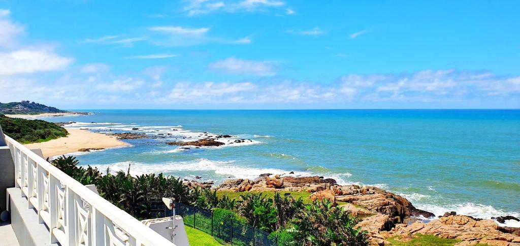 - Balcón con vistas al océano en Ramsgate Rendezvous 13 - Sleeps 6 - Great Sea Views! en Margate