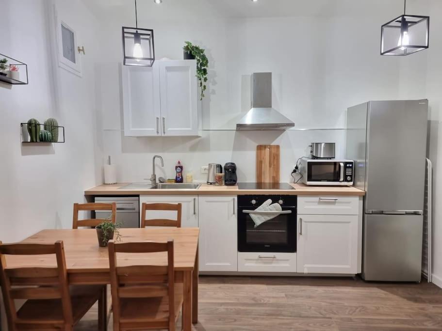 Image showcasing Cosy Apartments - Marseille Panier Intercontinental - City center ...