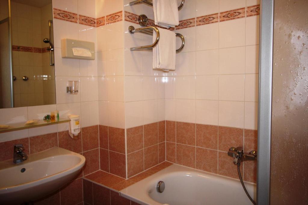 Koupelna v ubytování Suite Hotel 900 m zur Oper