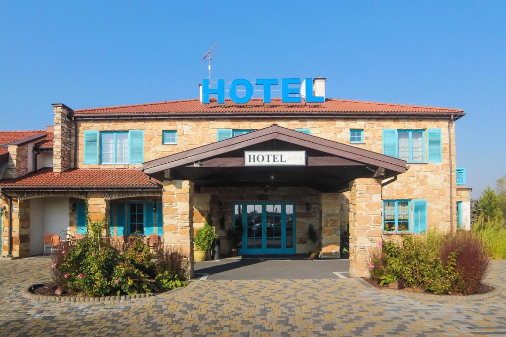 Hotel Cyprus, Grodzisk Mazowiecki – Updated 2024 Prices
