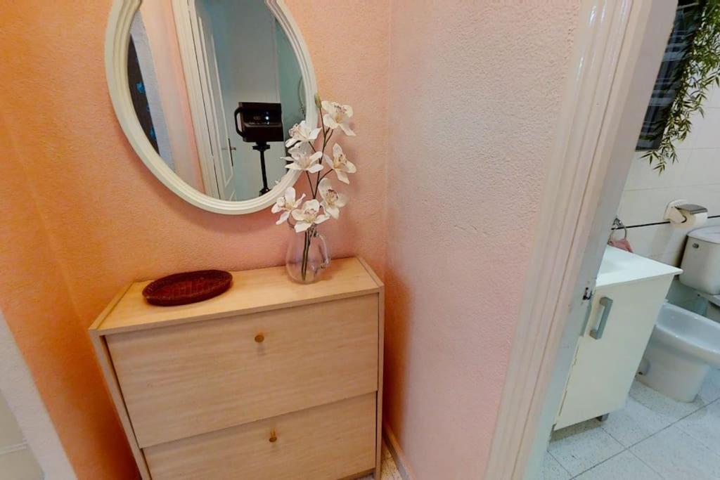 Kúpeľňa v ubytovaní Cozy 2 bed apartment Playa De Los Locos