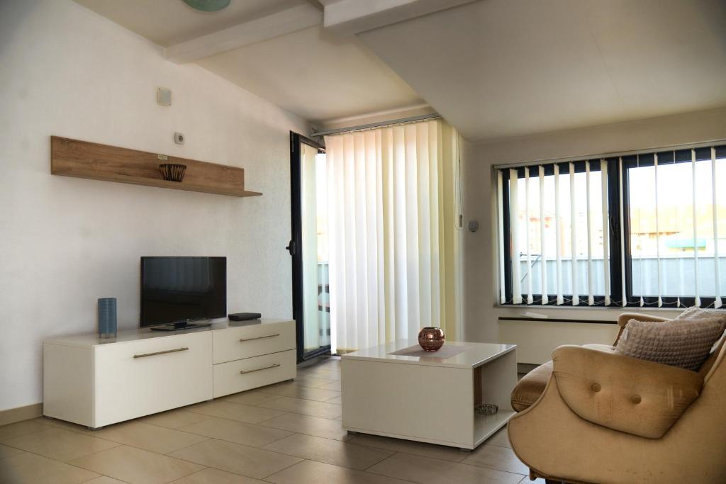 Gold Studio Apartmani - One-Bedroom Apartment