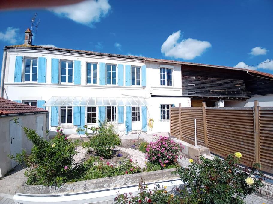 Rochefort, Charentaise 3 à 7 personnes, 3 étoiles