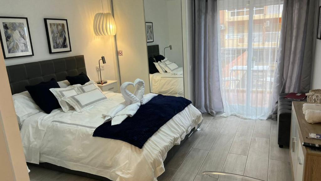 Aguila Estudio beach, Benalmádena (updated prices 2024)