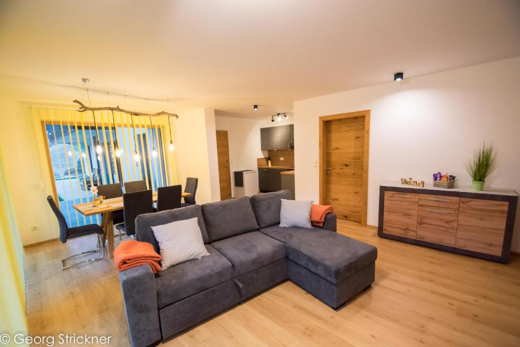 Posezení v ubytování Ferienwohnung Strickner