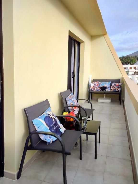 A balcony or terrace at Royal View Apartment - Playa de Las Americas