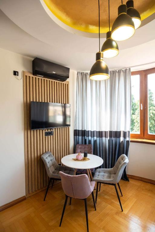 Promenada Grujić - One-Bedroom Apartment