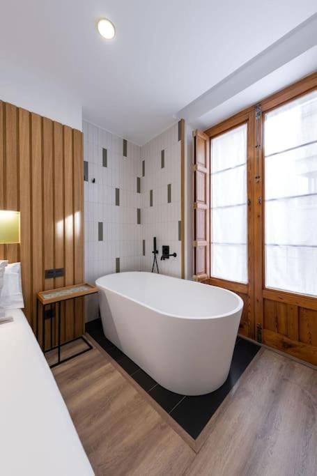 Precioso loft con bañera de isla, Alcoy – Updated 2023 Prices