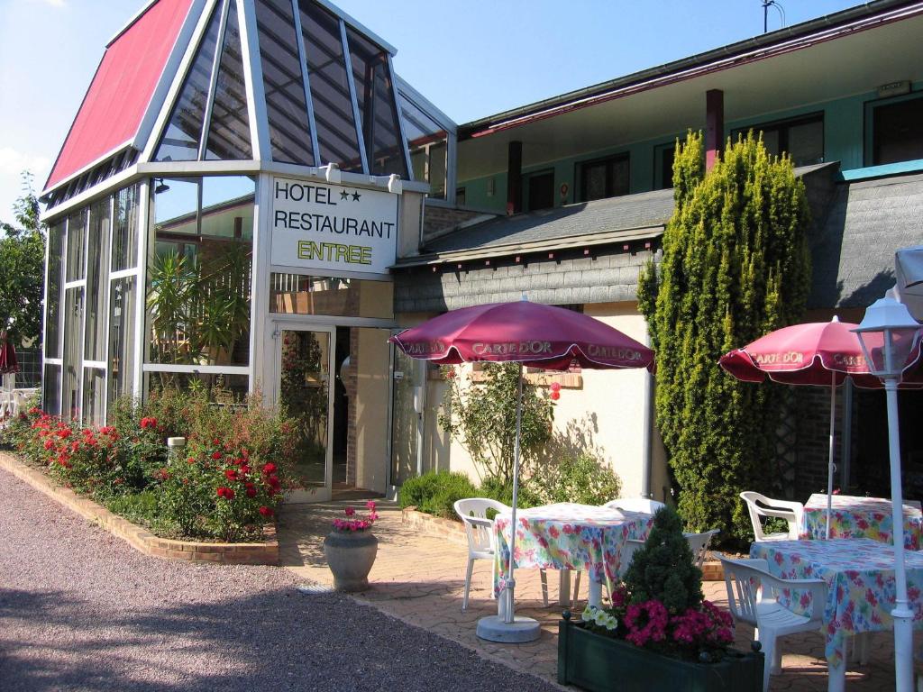 Fotografie z fotogalerie ubytování Hotel Les Deux Sapins v destinaci Cailly-sur-Eure