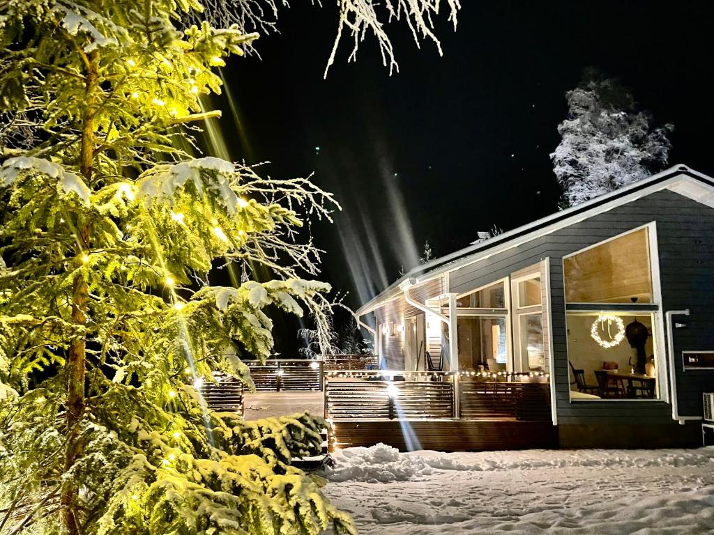 Villa Laidike with sauna/fireplace, 80 km Helsinki - Housity