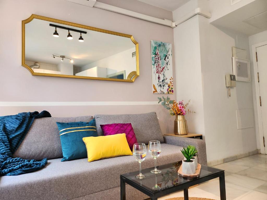 Posezení v ubytování Lovely Center Apartments Seville - Balcony Lux Sol