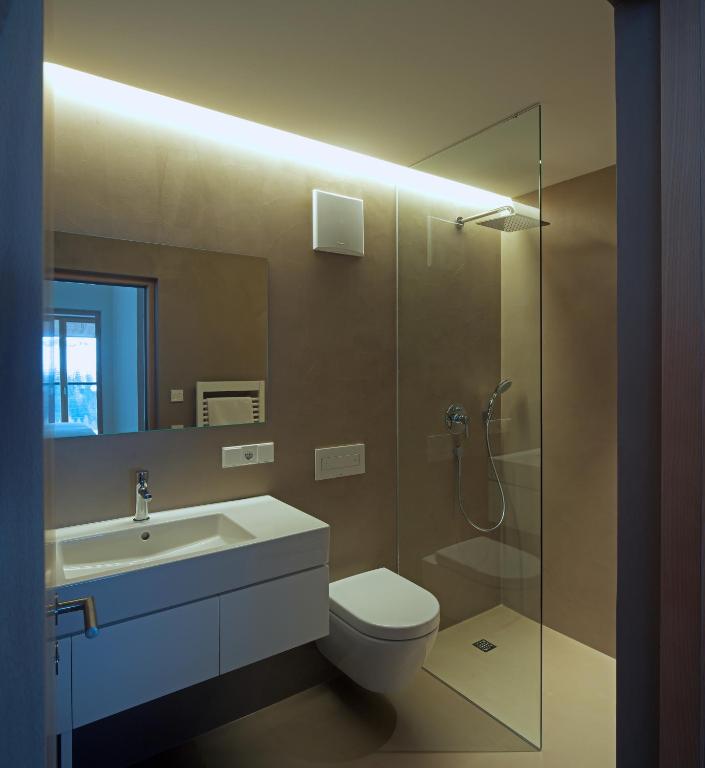 Kúpeľňa v ubytovaní Residence Larciunei