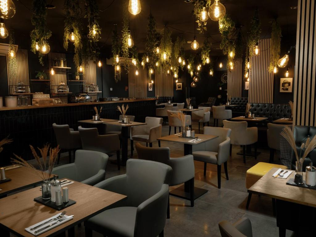 THE ROOMS - Hotel & House - Resim 15