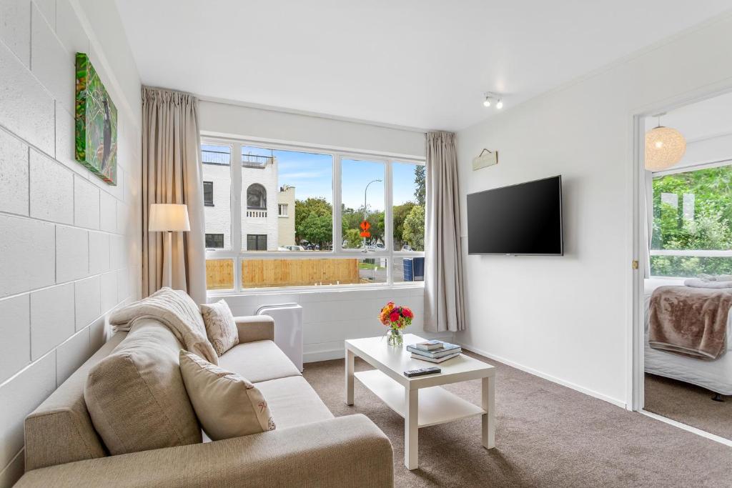 One Bedroom Apartment, Heart of Newmarket Auckland, Auckland (updated